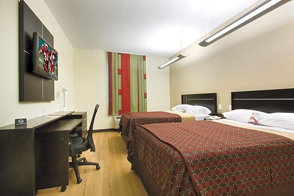 Red Roof Inn & Suites Beaumont