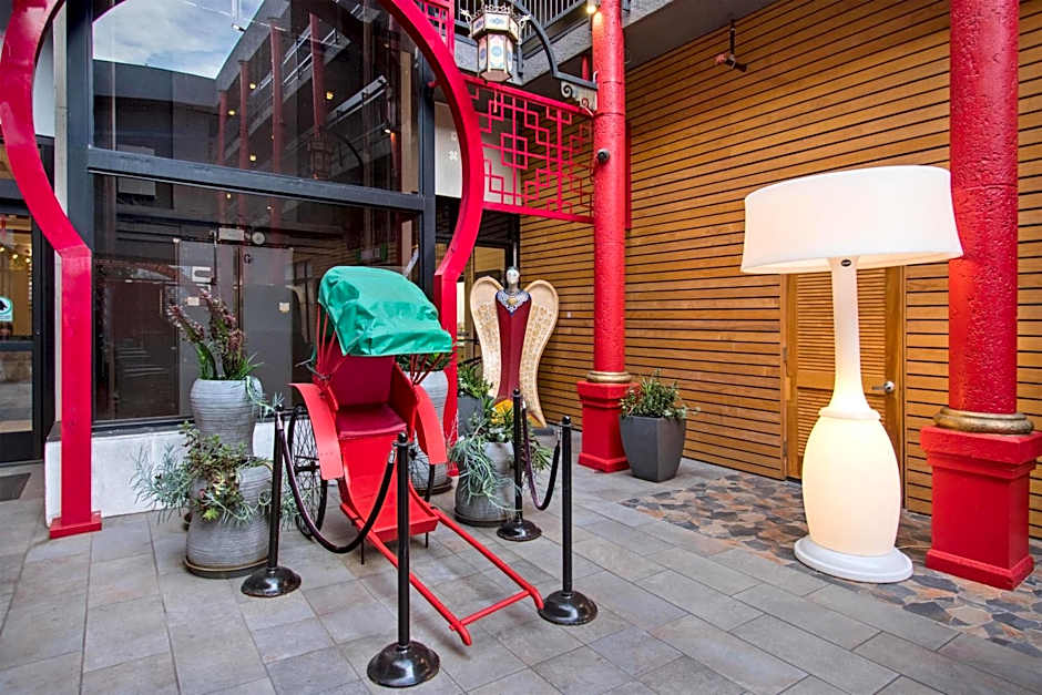 Aiden Los Angeles Downtown Dragon Gate Inn