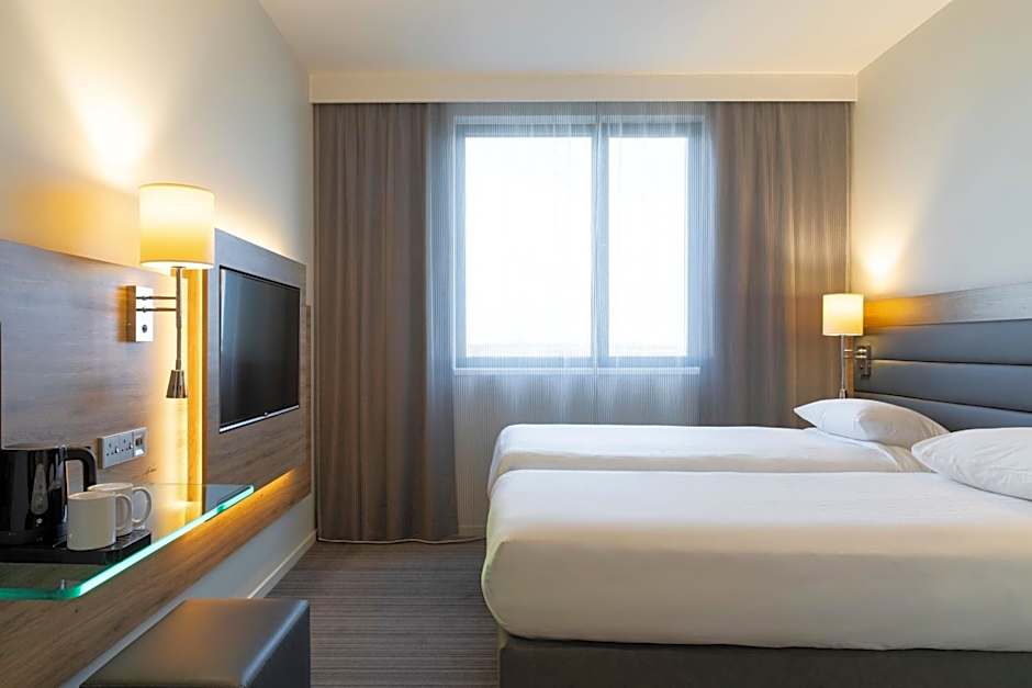 Moxy by Marriott Aberdeen Airport