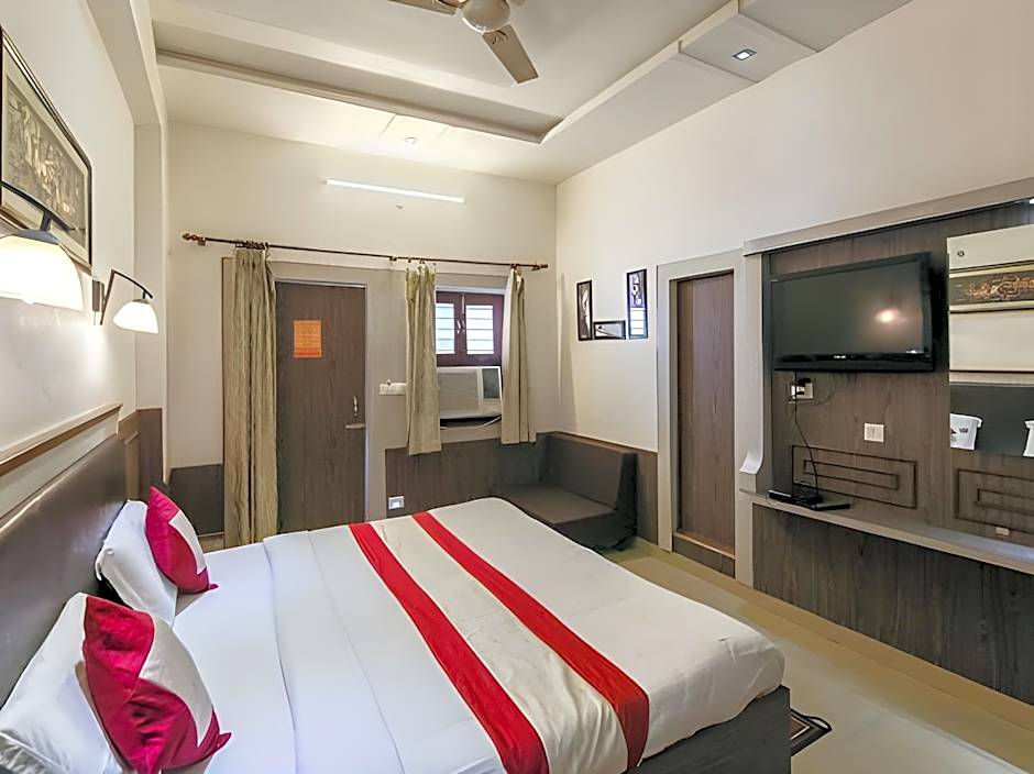 HOTEL SIDHARTHA (600 meters from Taj Mahal)