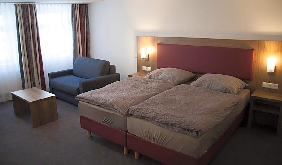 La Flamme Wertheim garni