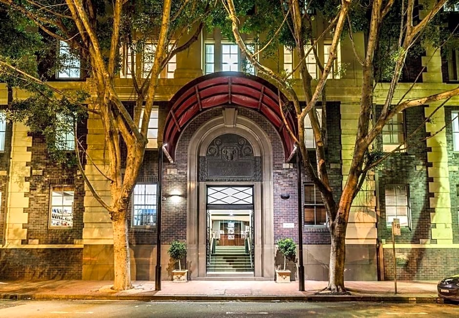 Darling Harbour Apartment