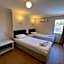 Moonshine Hotel & Suites