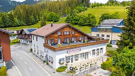 self-check-in Hotel Regina Beatenberg