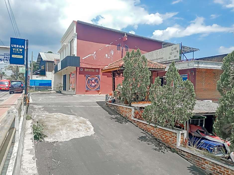 Urbanview Hotel Rio Life House Cianjur by RedDoorz