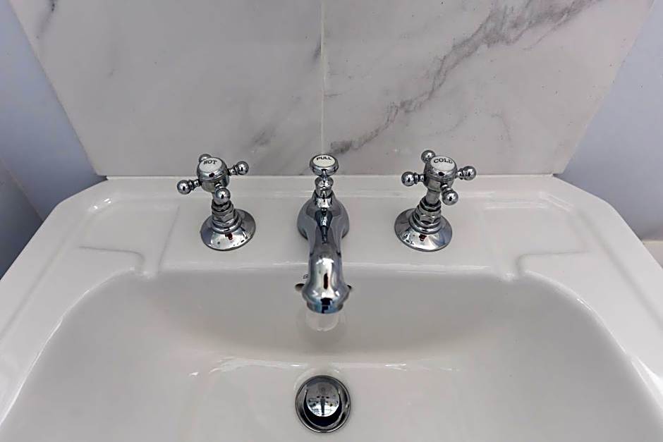 The Old Vicarage Hotel & Restaurant