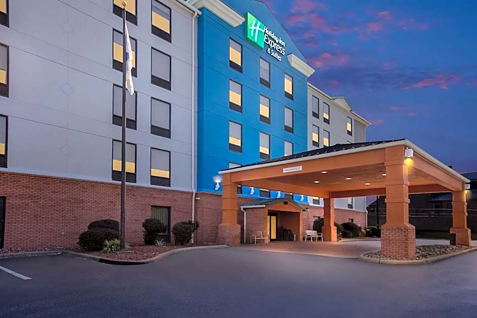 Holiday Inn Express Hotel & Suites Charleston-Southridge By IHG