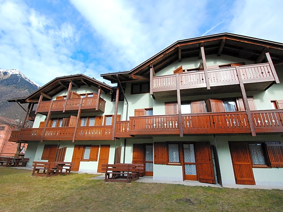 Beverly - Two Bedroom No.3