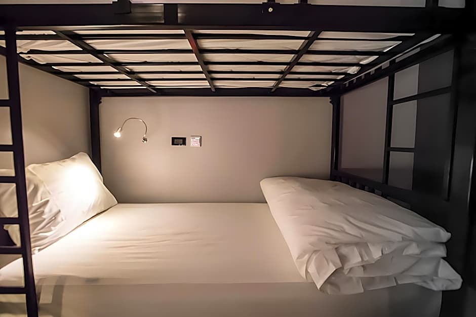 Jellybean The Blocks Hostel Sukhumvit 10