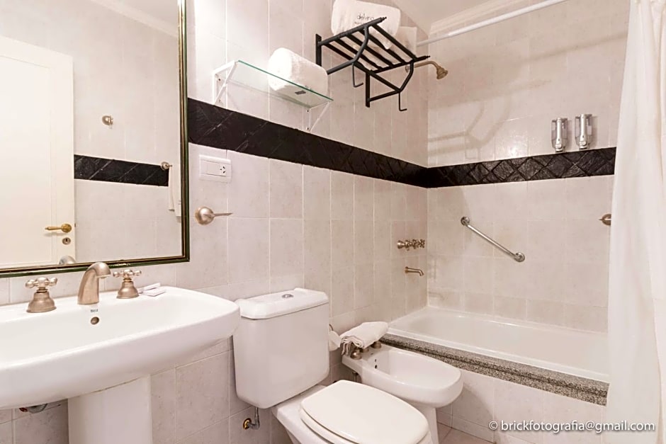 Delvino Boutique Hotel