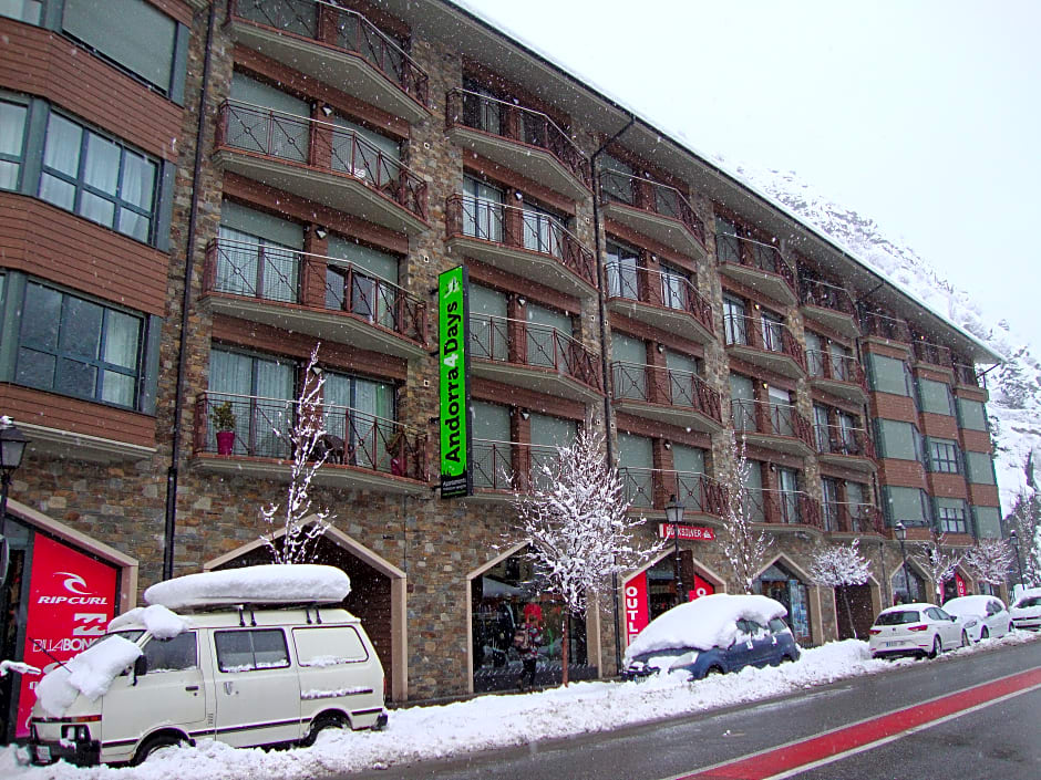 Apartamentos Canillo Pie de Pistas 3000