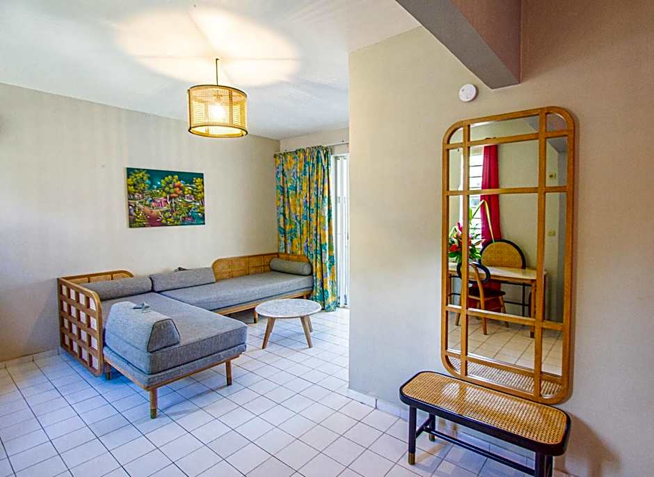Résidence Le Vallon Guadeloupe Parc Piscine Appartements & Studios