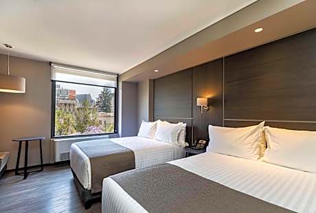 2 DOUBLE BEDS GUEST ROOM