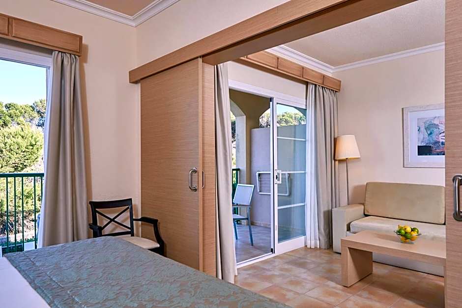 Zafiro Cala Mesquida