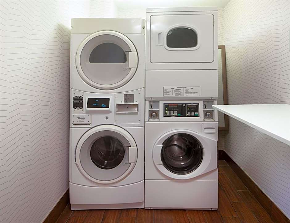 Hampton Inn By Hilton And Suites Tampa-North