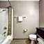 Studio 6-Mountlake Terrace, WA - Seattle