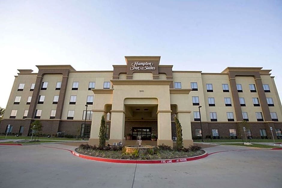 Hampton Inn By Hilton & Suites Dallas-Desoto