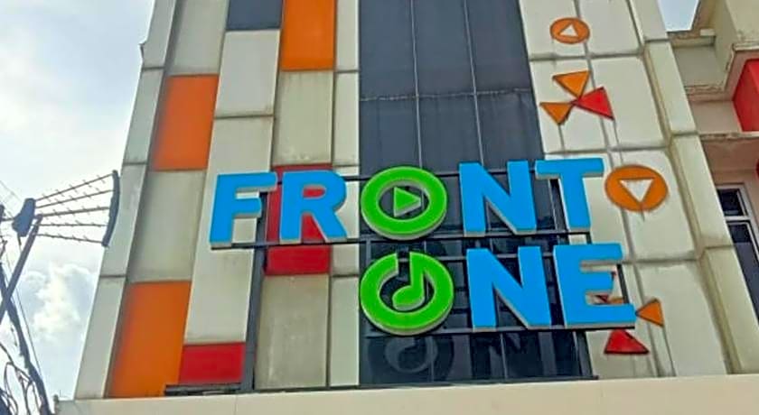 Front One Budget Hotel Tirtonadi Solo