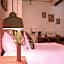 Petit Mesón (Pet Friendly Hotel)