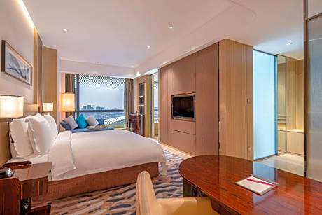 Standard King Room - High Floor