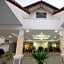 Golden Land Hotel