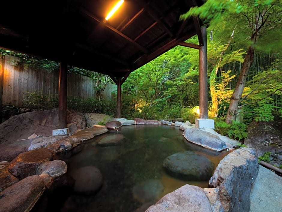 Yufuin Ryokan Gettouan