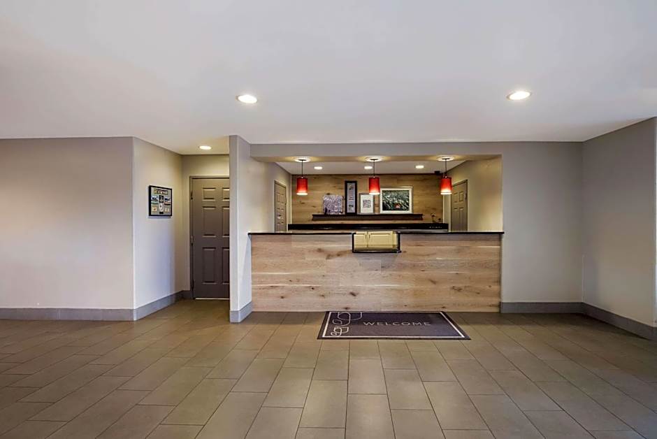 Country Inn & Suites by Radisson, Marion, IL