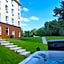 Super 8 by Wyndham Mont Laurier