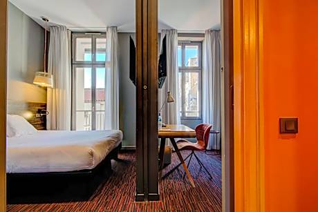 Junior Suite with Terrace View