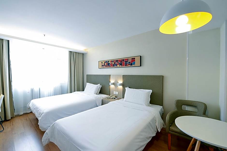 Hanting Hotel Dalian Nanshidao Street