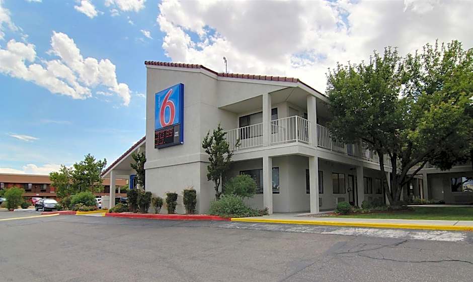 Economy Inn