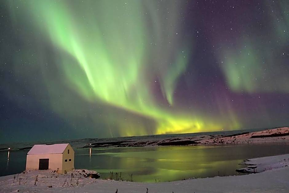 Gistihúsið - Lake Hotel Egilsstadir