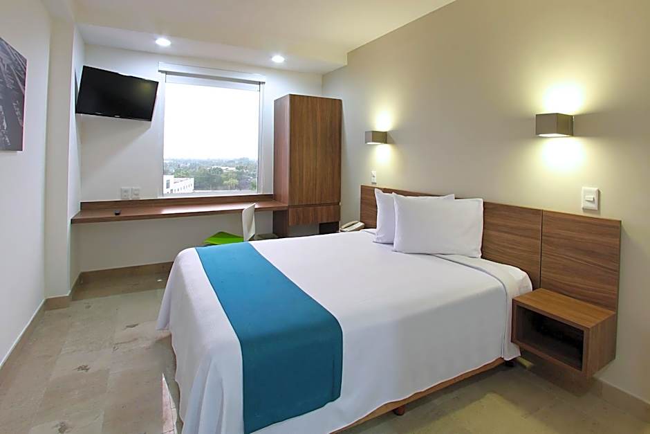 One Villahermosa 2000