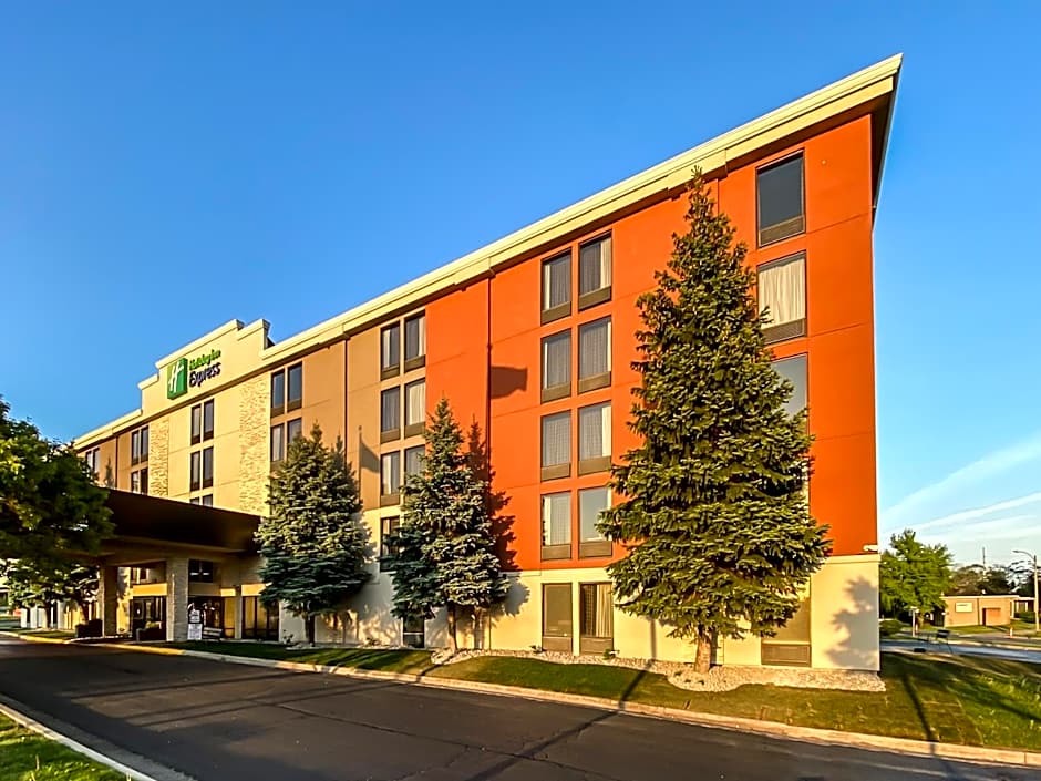 Holiday Inn Express Flint-Campus Area By IHG