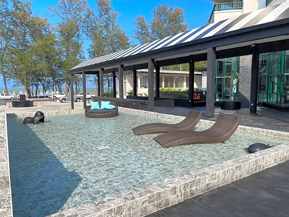 Solis Beach Hotel Rajamangala