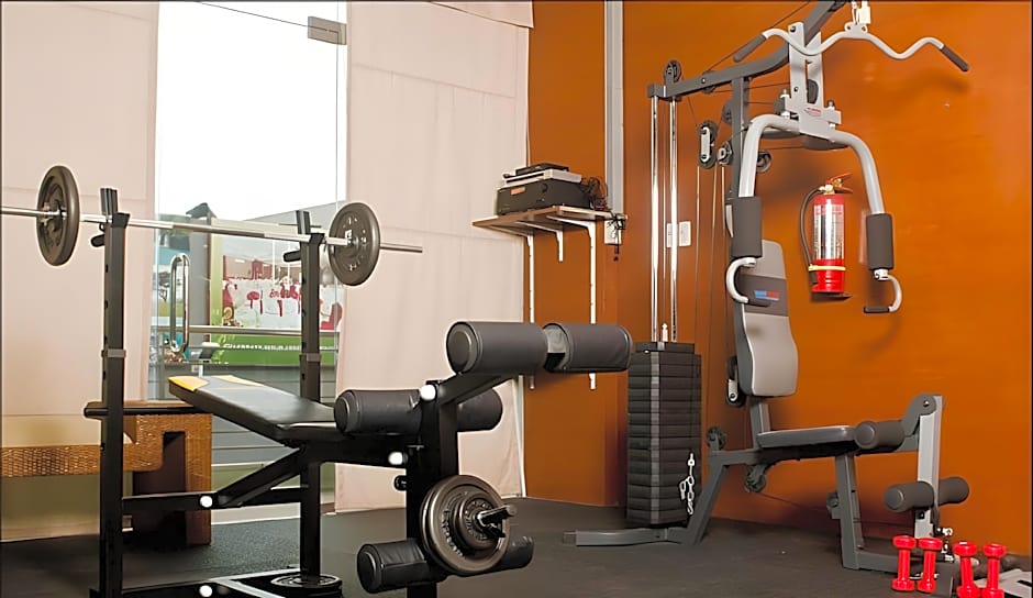 Allure Hotel & Suites