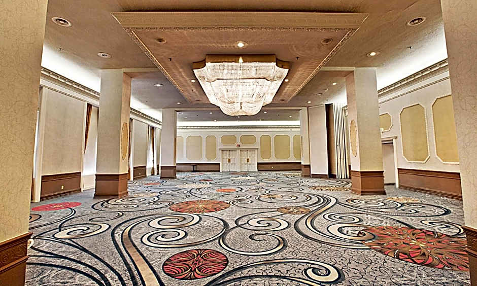 The Brock Niagara Falls Fallsview, Tapestry by Hilton