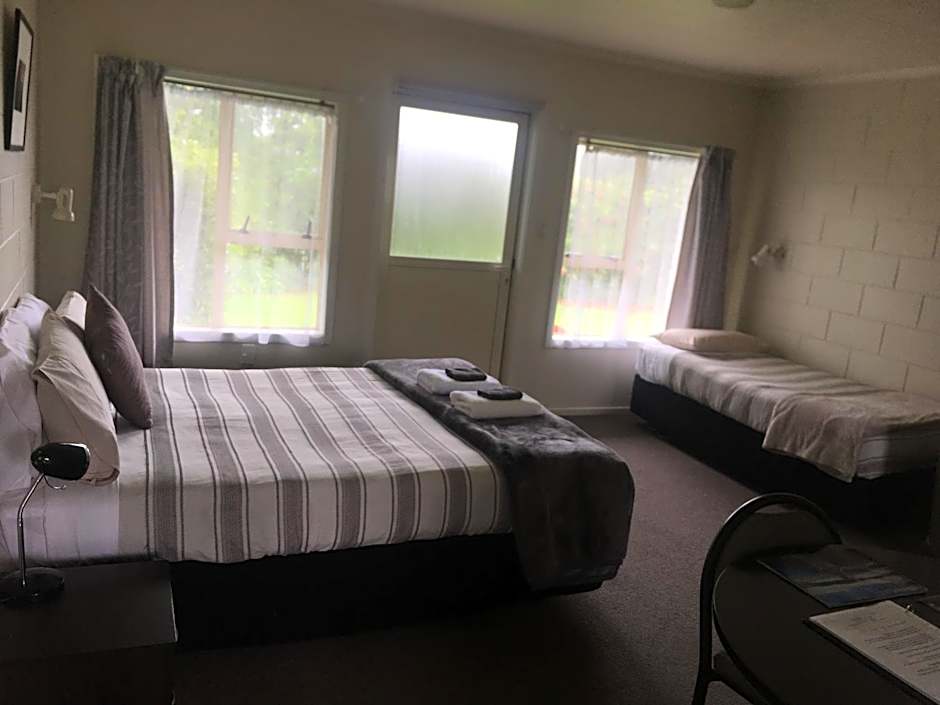 252 Beachside Motels & Holiday Park