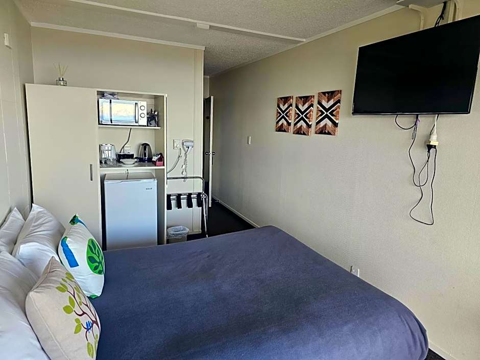 Tui Oaks Motel
