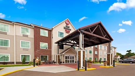 BEST WESTERN Plus Menomonie Inn & Suites