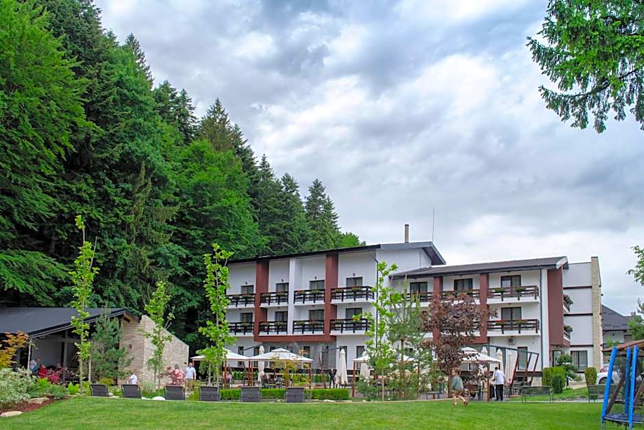 Piatra Pinului Ski & Spa