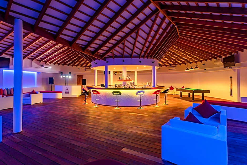 Cinnamon Velifushi Maldives