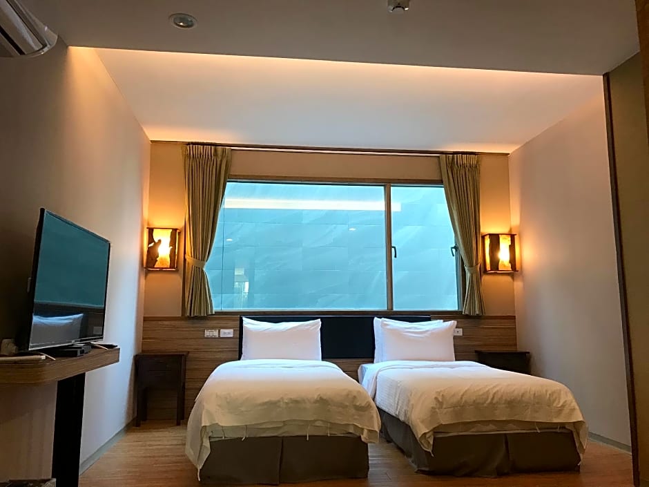 TAINAN JULIE'S GARDEN