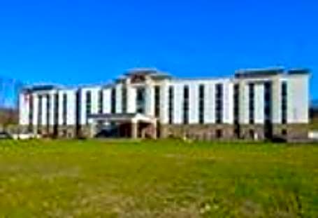 Hampton Inn & Suites Albany-East Greenbush, NY