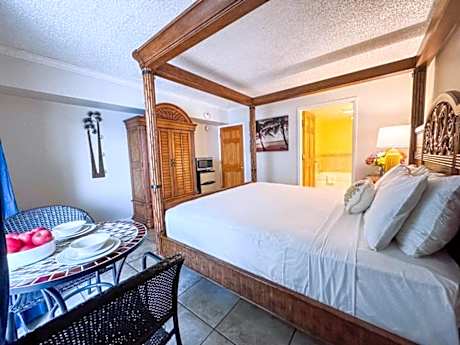 King Room with Pool View