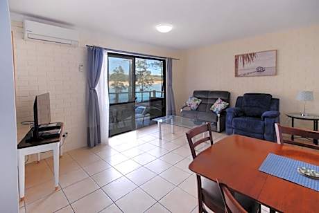 One-Bedroom Apartment with Balcony