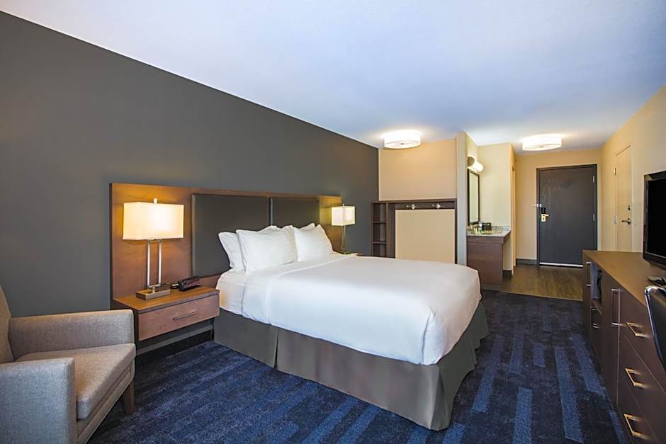 Holiday Inn & Suites Grande Prairie By IHG