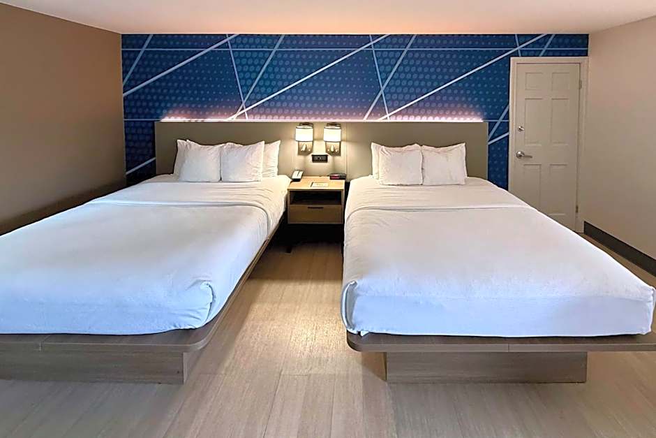 Comfort Inn & Suites Sturbridge-Brimfield