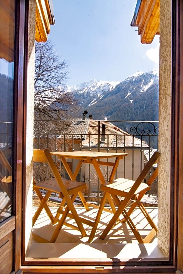 Chalet Hotel La Tarine