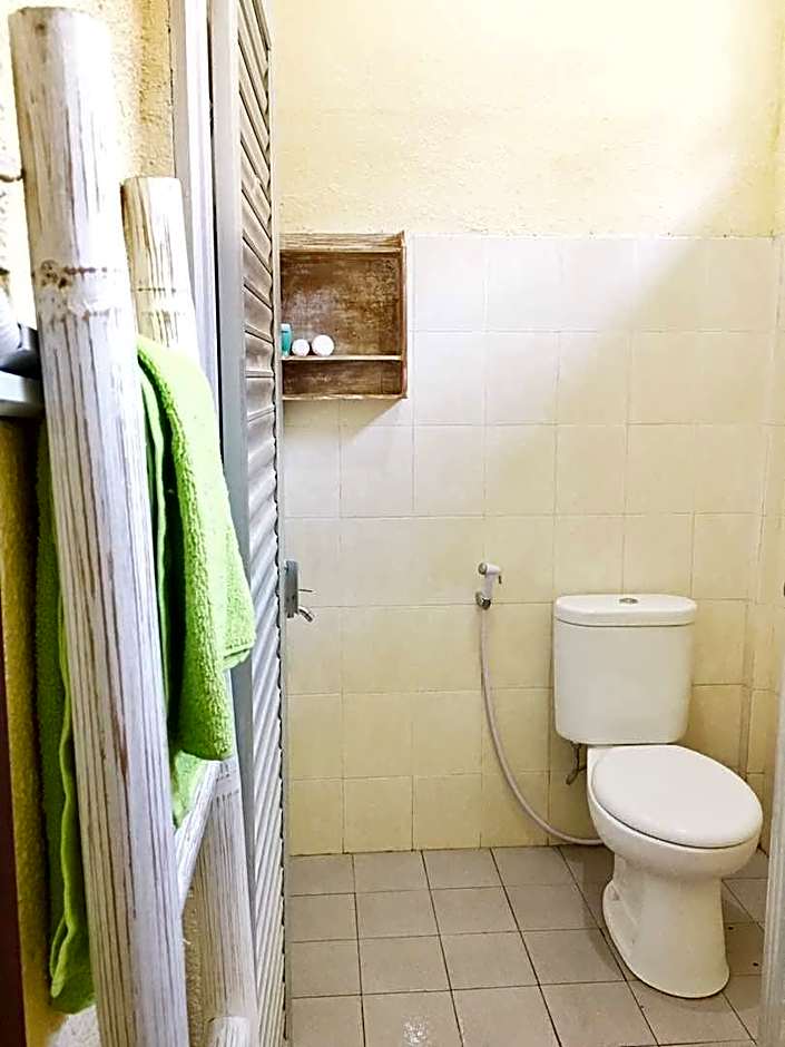 OYO Life 90301 Hidden Village Uluwatu